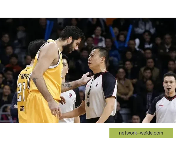 NBA关键挑战规则判罚尺度是否需要进行调整探讨